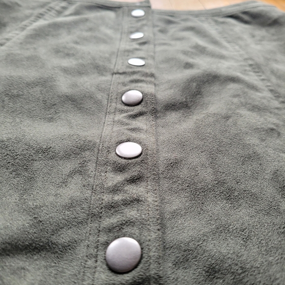 Abercrombie and Fitch Skirt 🎀 - Picture 3 of 8